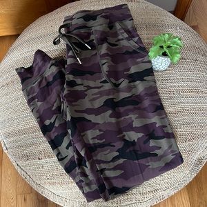 Zyia Ascend joggers size XL